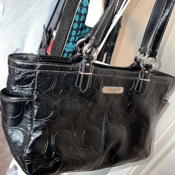 COACH Black Leather Medium Sized Tote Purse - Picture 8 of 13